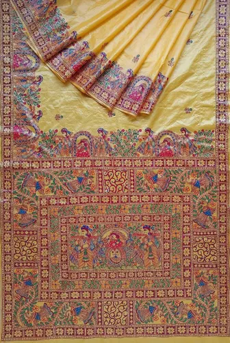 Traditional Gheecha Silk Saree with Intricate Pallu Design