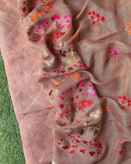  Elegant Flora Linen Suit Collection