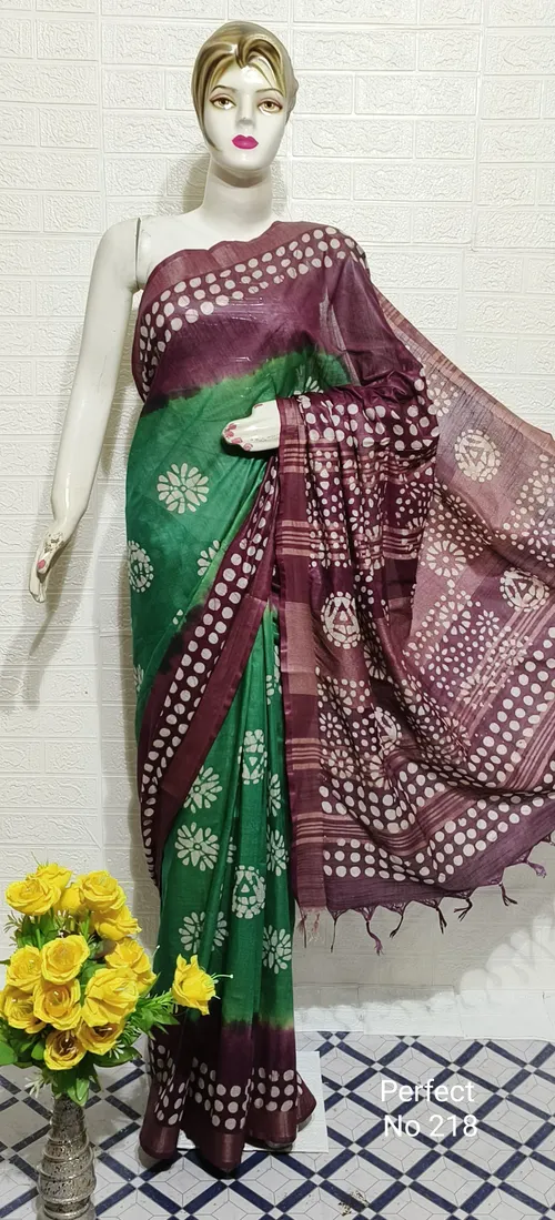 Elegant Cotton Slub Saree with Intricate Batik Print