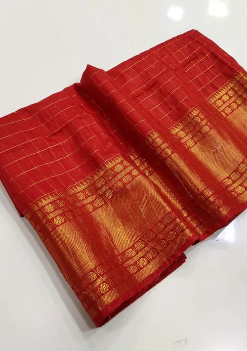 Elegant Maheshwari Semi-Silk Saree with Reddish Zari Weaving