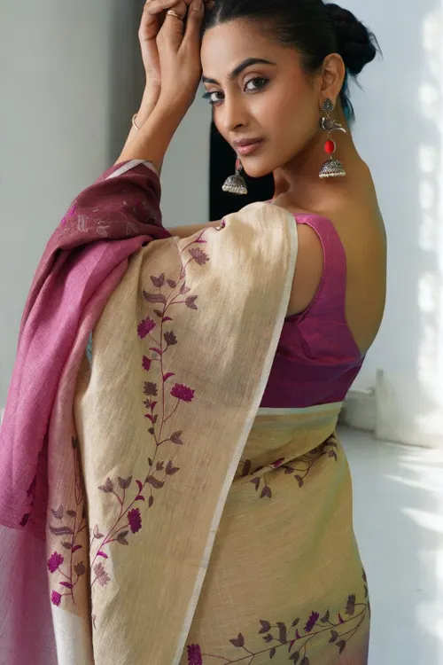  Pure Linen Floral Digital Embroidery Saree