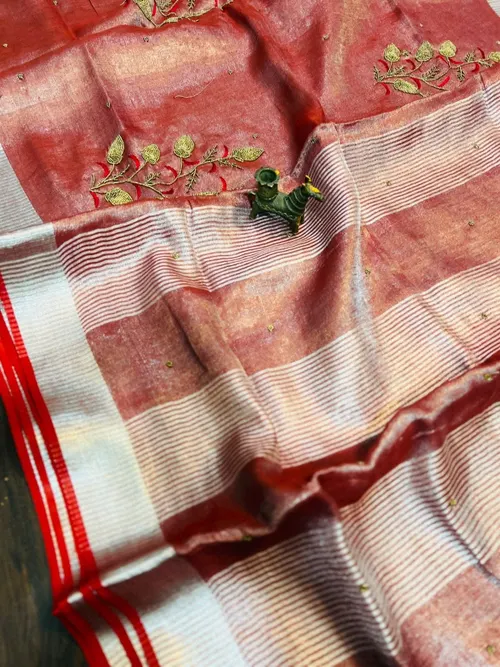 Soft Metallic Tissue Jari Linen Floral Motif Saree