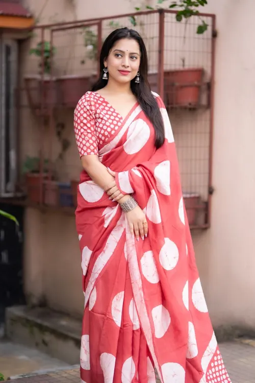 Pure Chanderi Cotton With Hand Batik Polka Designs Saree