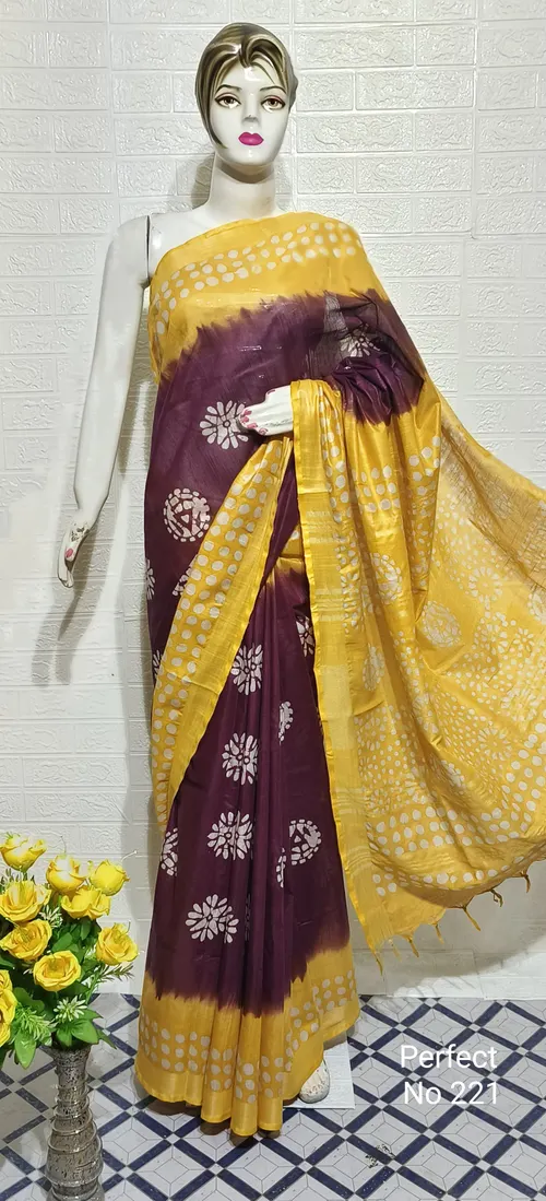 Elegant Cotton Slub Saree with Intricate Batik Print