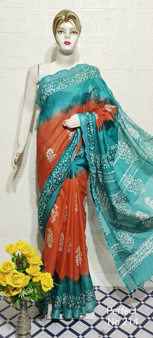 Elegant Cotton Slub Saree with Intricate Batik Print