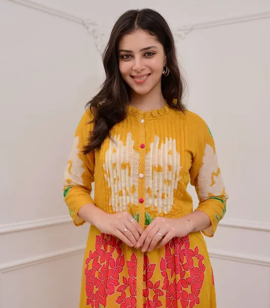 Soft Mul Cotton Kurti with Attached Lining – Breathable & All-Day Comfort