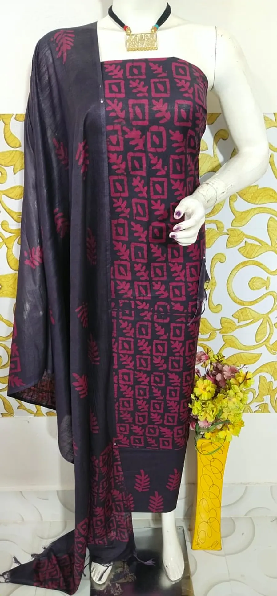 Elegant Katan Salab Batik Suit – Handcrafted Ethnic Ensemble
