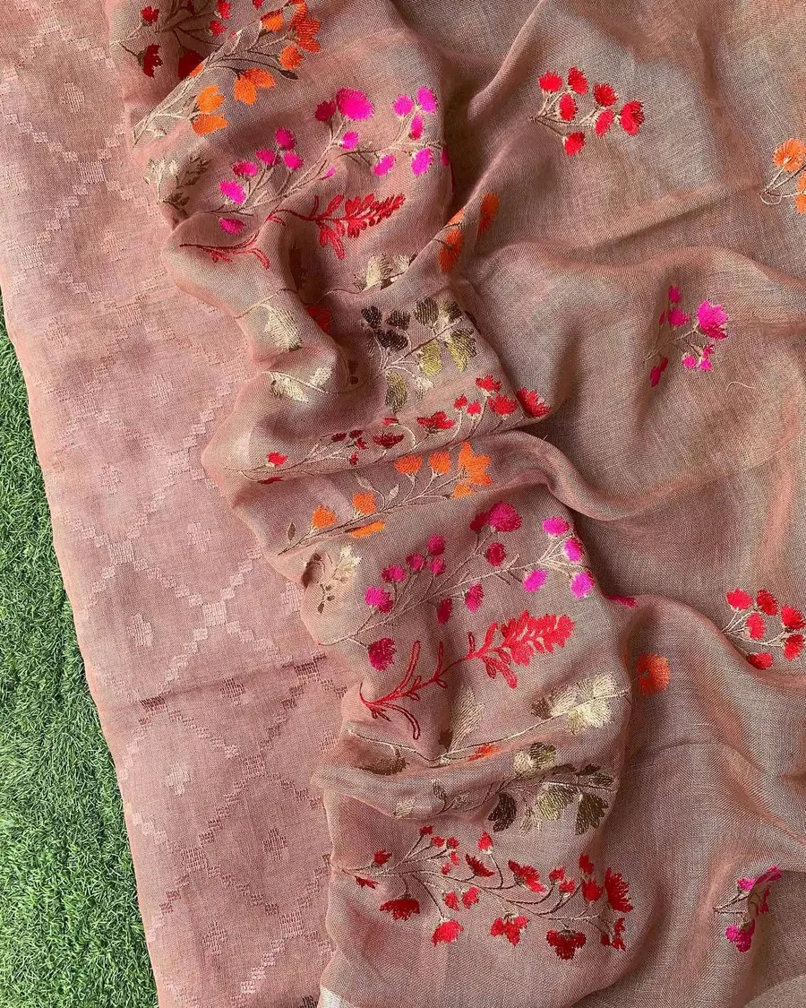  Elegant Flora Linen Suit Collection