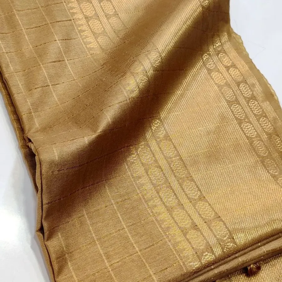 Elegant Maheshwari Semi-Silk Saree with Reddish Zari Weaving