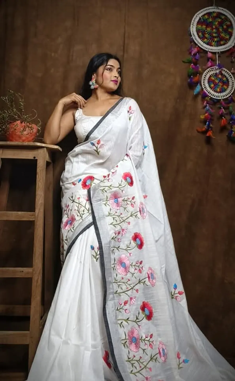Linen Embroidered Sarees Exclusive Design with Zari Border