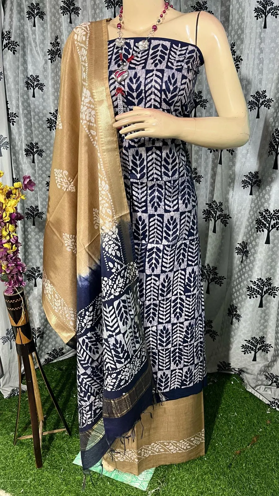 Floral Hand Batik Printed Top & Dupatta Kota Salwar