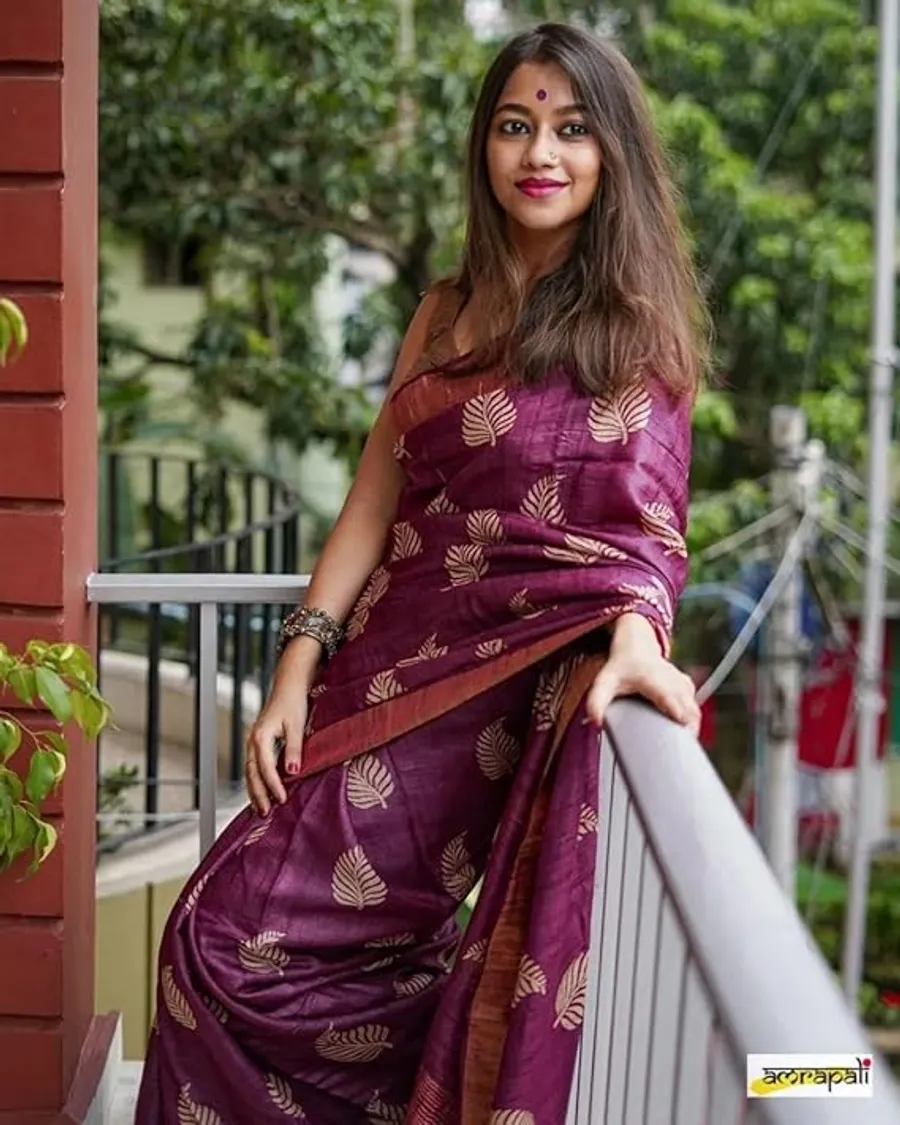 Exquisite Tussar Silk Saree with Luxurious Zari Border, Rich Pallu, and Blouse Piece