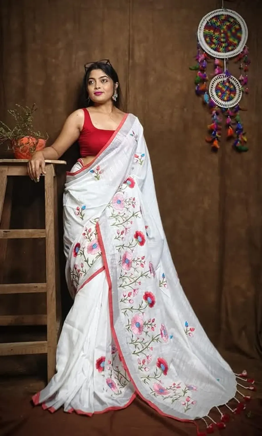 Linen Embroidered Sarees Exclusive Design with Zari Border
