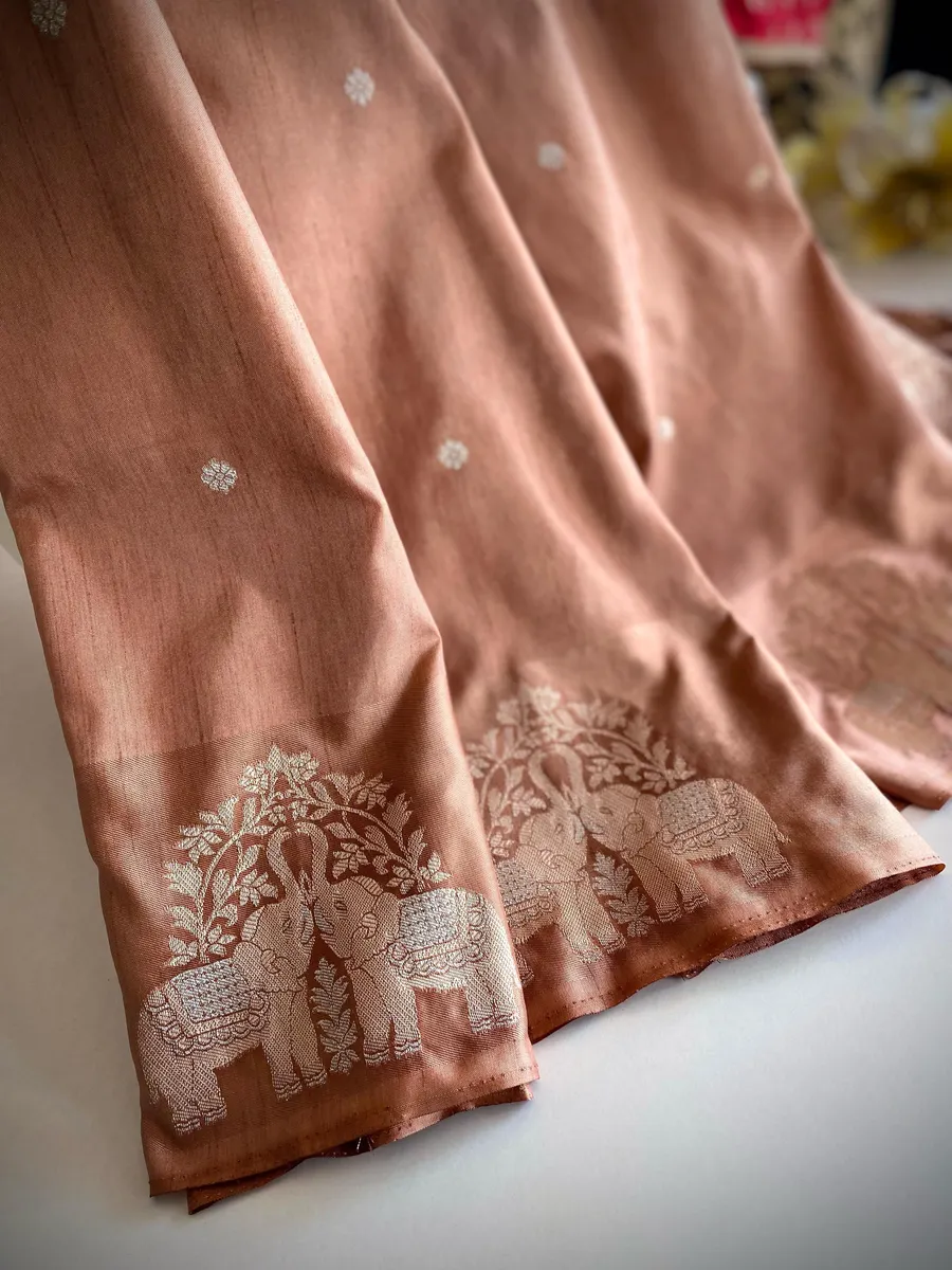 Soft Satin Border Dola Fabric Saree with Elephant Weaving & Rich Pallu