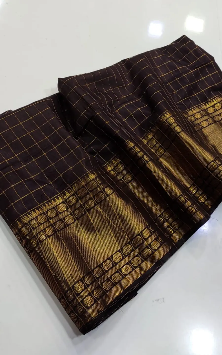 Elegant Maheshwari Semi-Silk Saree with Reddish Zari Weaving